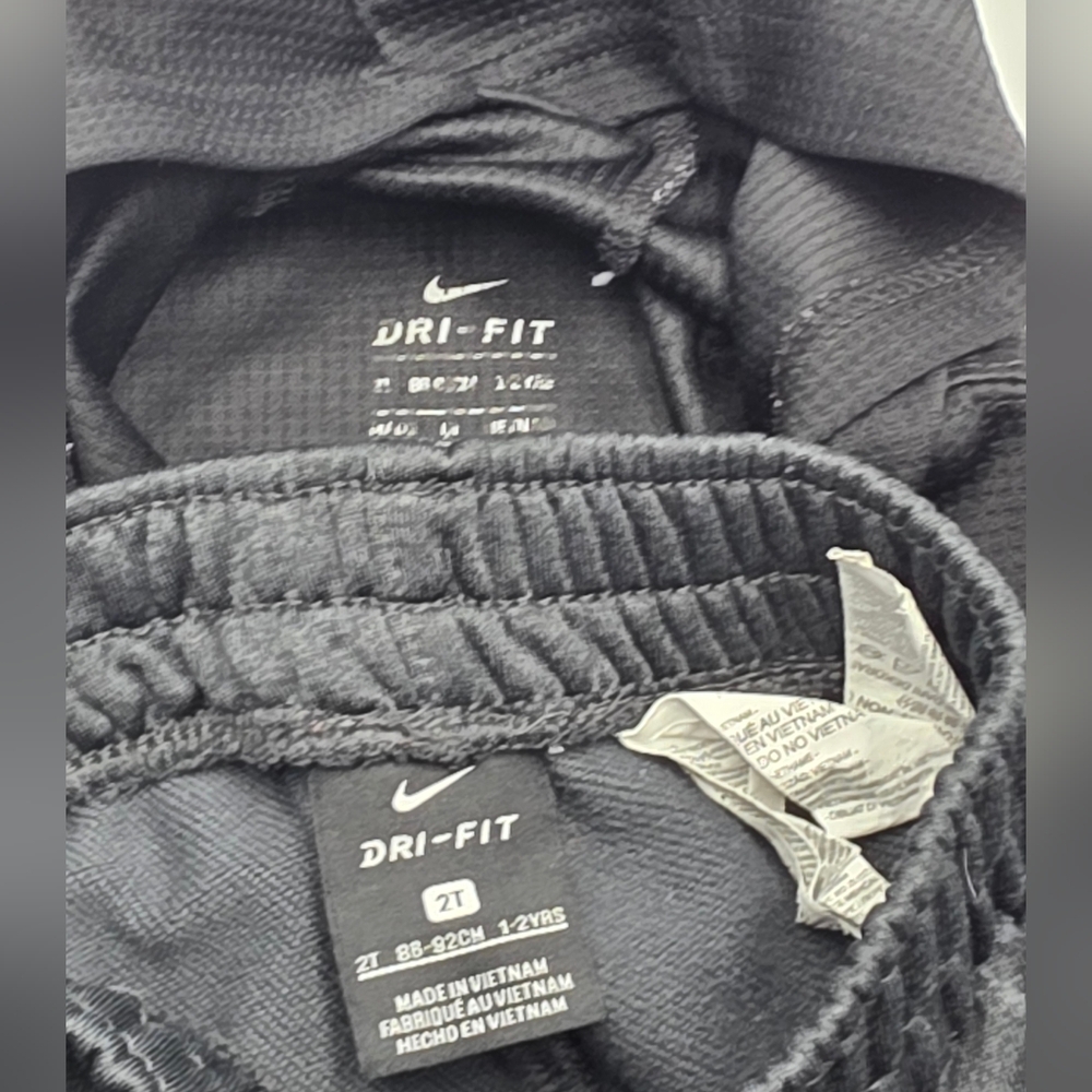 Nike boys' Dri-Fit thermal and pants size 2T - Picture 8 of 8